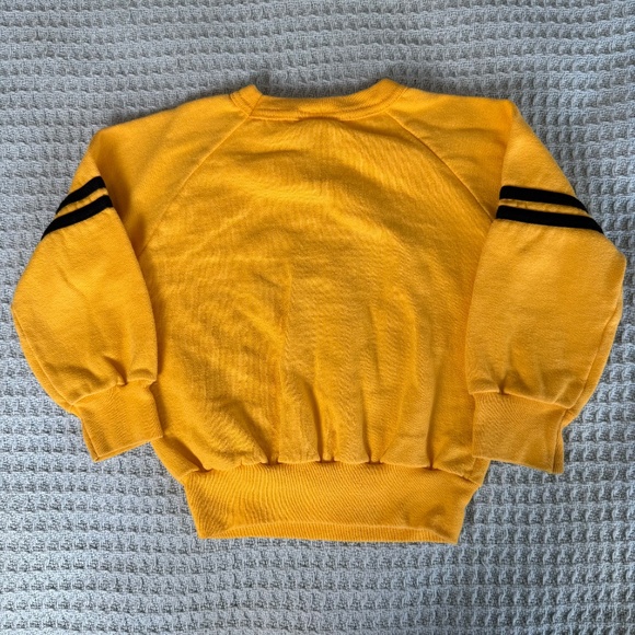 Vintage Iowa Hawkeyes Sweatshirt Kids 6 Third Street Sportswear Yellow Hawks - Picture 3 of 6